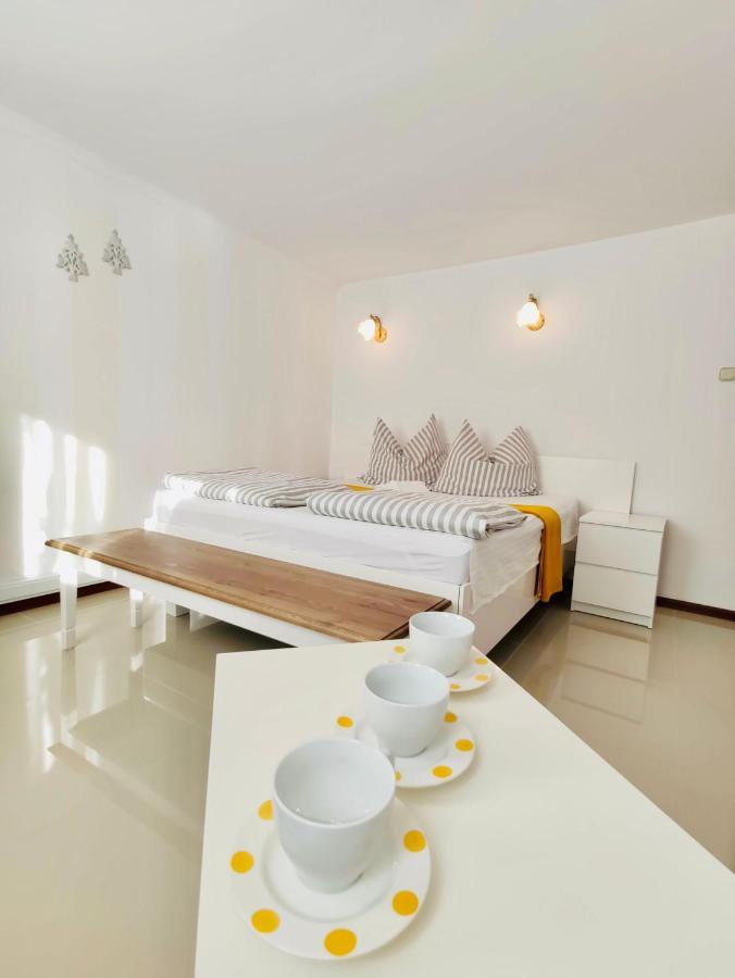 Iwona Pokoje Apartamenty Karwia Buitenkant foto