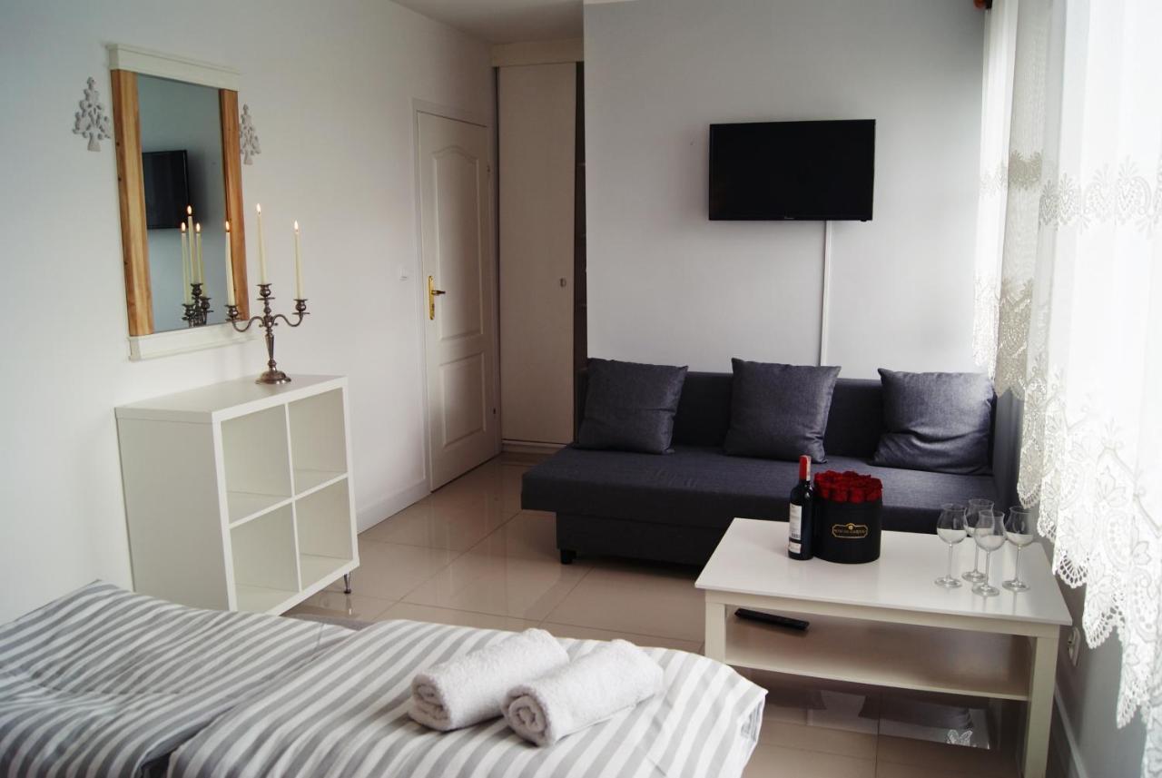 Iwona Pokoje Apartamenty Karwia Buitenkant foto