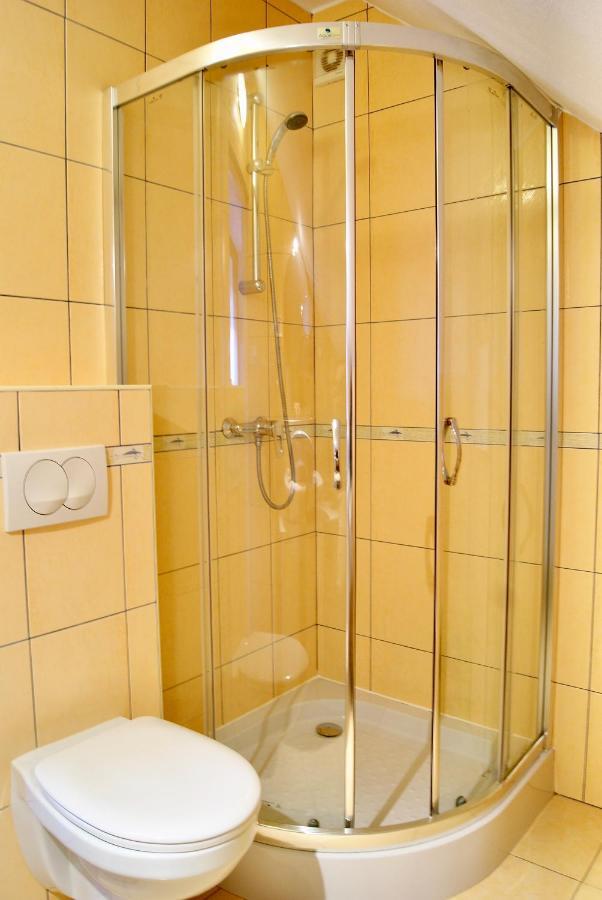 Iwona Pokoje Apartamenty Karwia Buitenkant foto