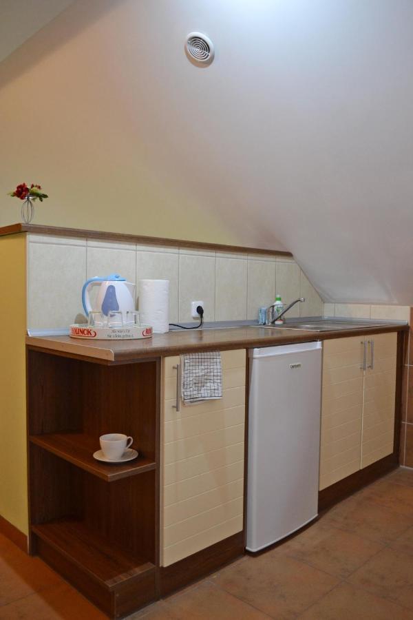 Iwona Pokoje Apartamenty Karwia Buitenkant foto