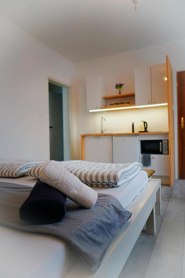 Iwona Pokoje Apartamenty Karwia Buitenkant foto
