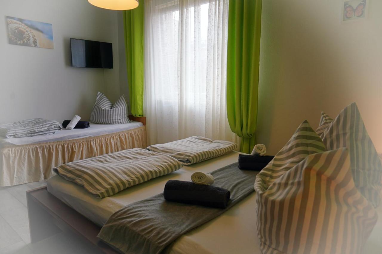 Iwona Pokoje Apartamenty Karwia Buitenkant foto