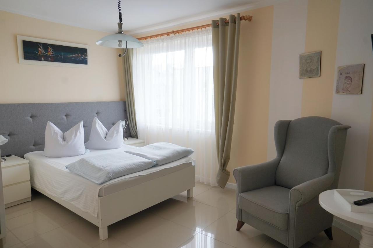 Iwona Pokoje Apartamenty Karwia Buitenkant foto