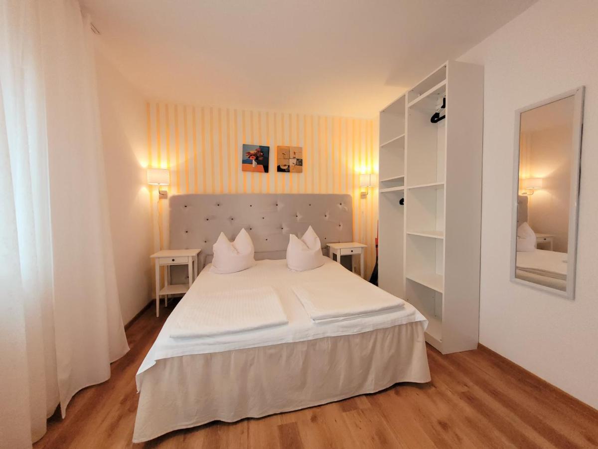 Iwona Pokoje Apartamenty Karwia Buitenkant foto