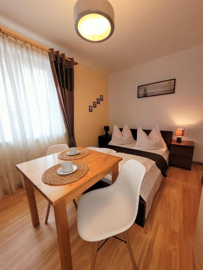 Iwona Pokoje Apartamenty Karwia Buitenkant foto