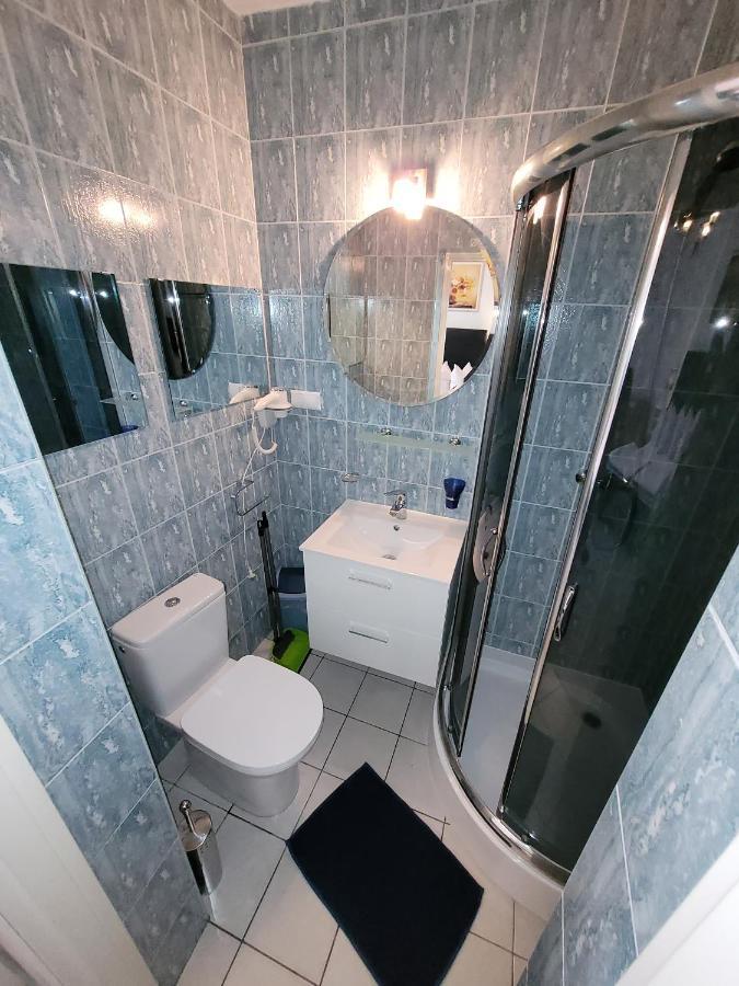 Iwona Pokoje Apartamenty Karwia Buitenkant foto