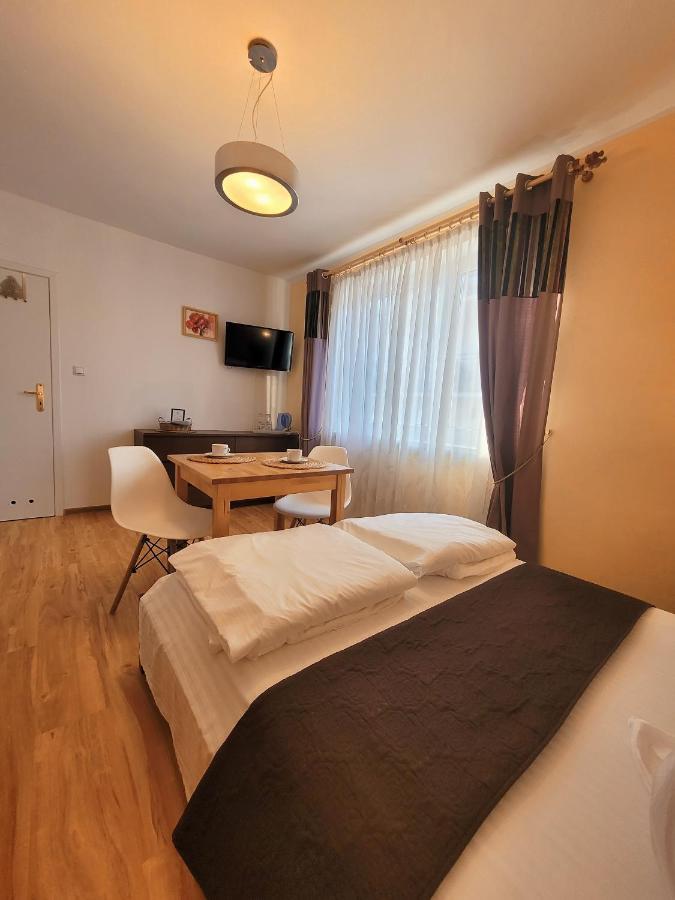 Iwona Pokoje Apartamenty Karwia Buitenkant foto