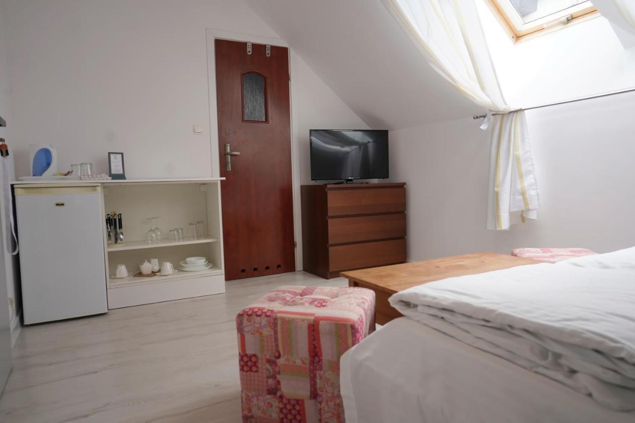 Iwona Pokoje Apartamenty Karwia Buitenkant foto