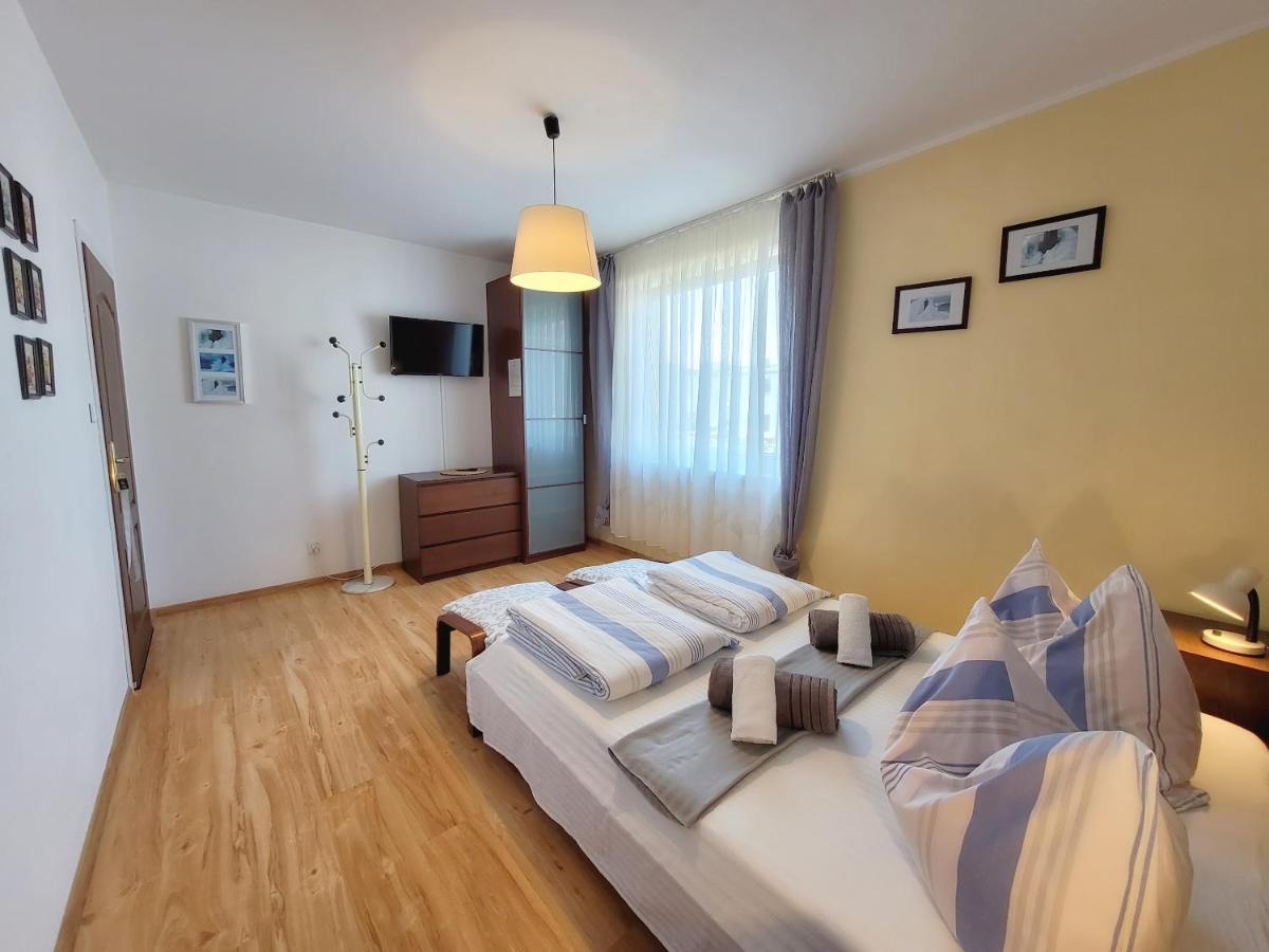 Iwona Pokoje Apartamenty Karwia Buitenkant foto